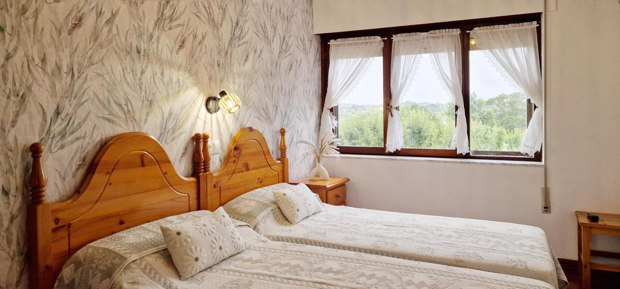 Готель Cosma House Hinojedo Екстер'єр фото